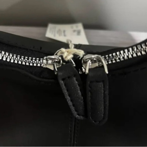 NWT- Aeropostale Black Mini Bag - Picture 3 of 7